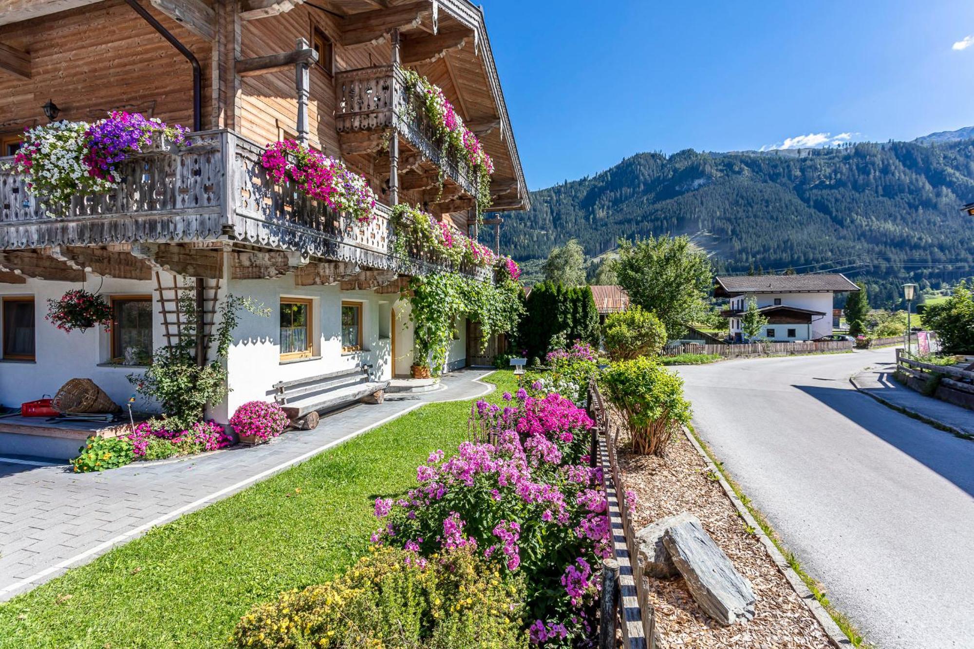 Ferienwohnungen Am Biobauernhof Lahner Bramberg am Wildkogel Exterior photo